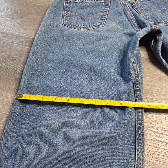 Women’s Levi’s 550 Classic Relaxed Tapered Jeans – Size 12 Short - Picture 8 of 9